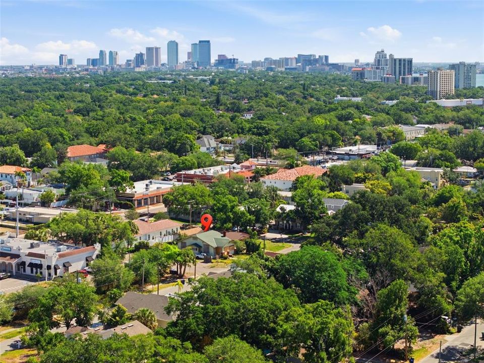 合同活跃: $500,000 (0.11 acres)