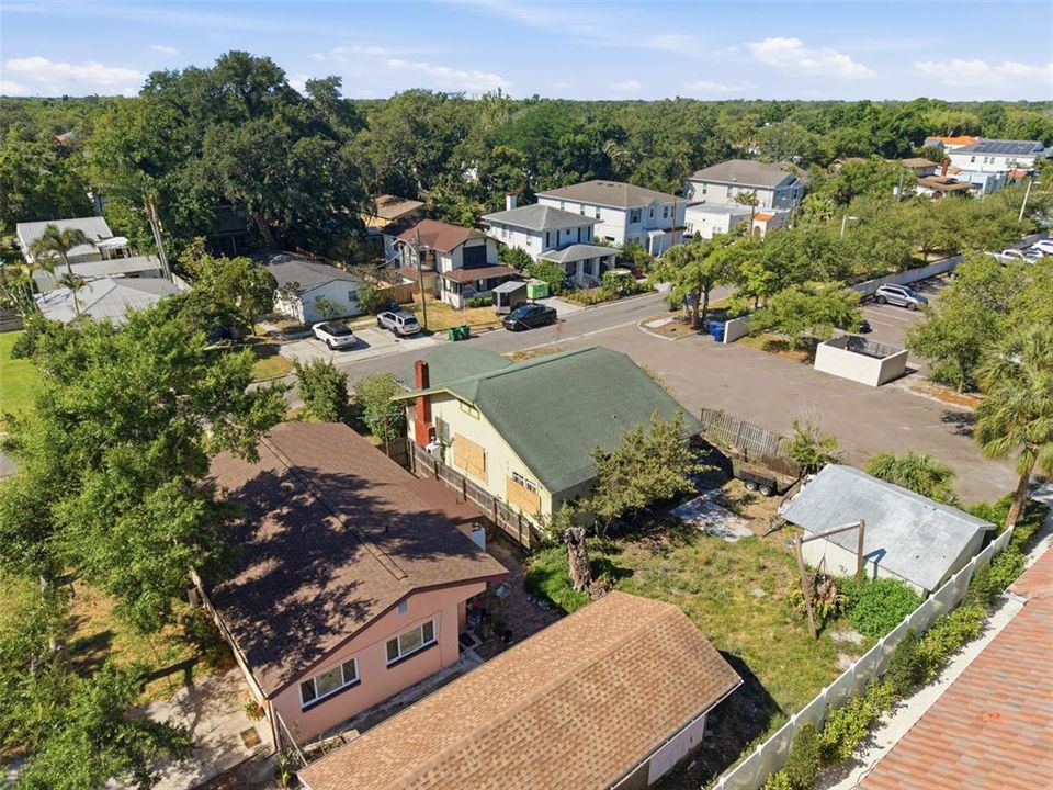 合同活跃: $500,000 (0.11 acres)
