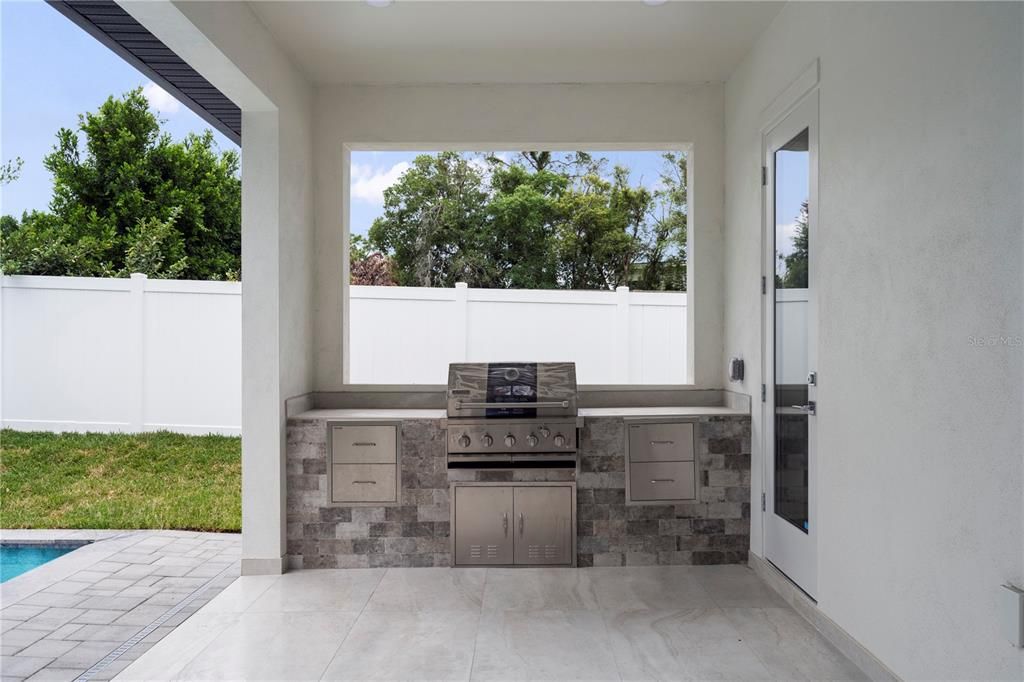 For Sale: $1,665,000 (4 beds, 4 baths, 2916 Square Feet)