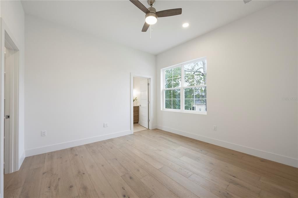 For Sale: $1,665,000 (4 beds, 4 baths, 2916 Square Feet)