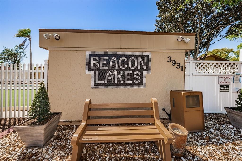 На продажу: $99,000 (2 спален, 2 ванн, 1144 Квадратных фут)
