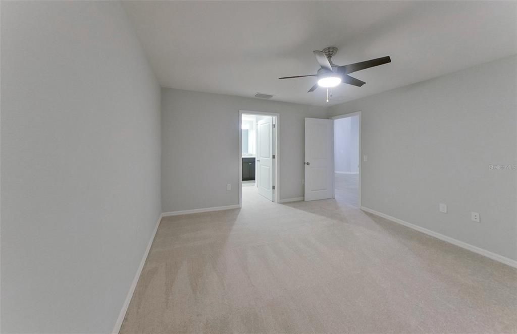 For Rent: $2,275 (4 beds, 2 baths, 1732 Square Feet)