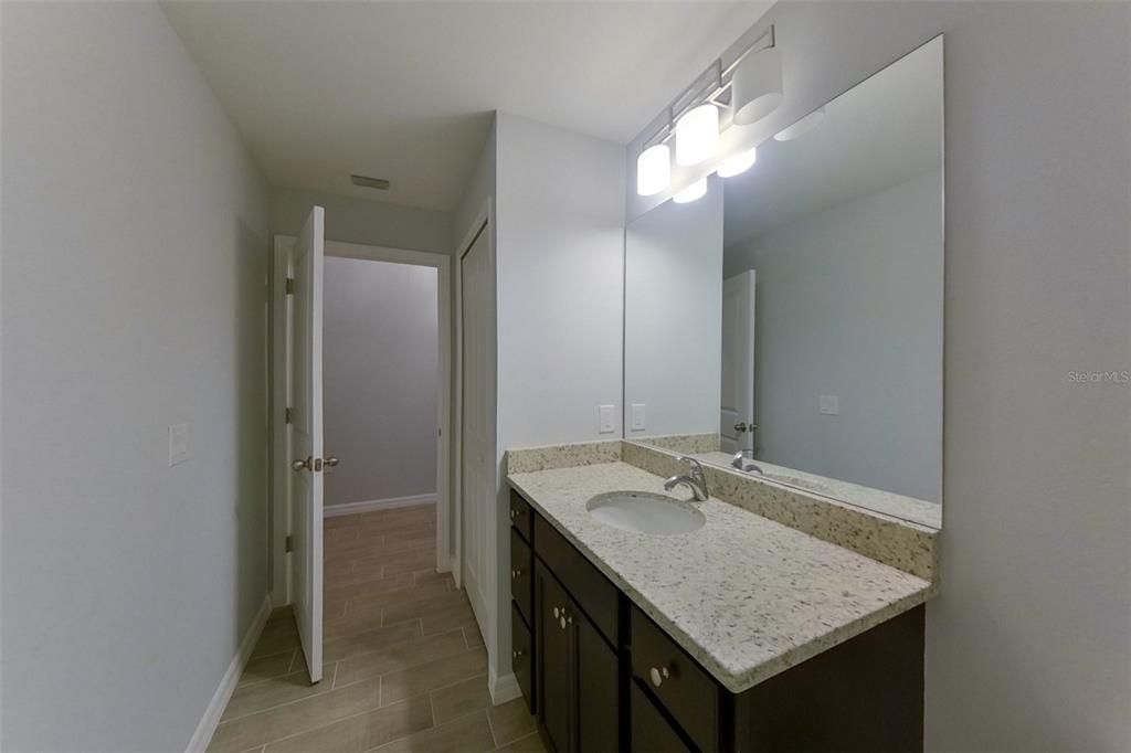 For Rent: $2,275 (4 beds, 2 baths, 1732 Square Feet)