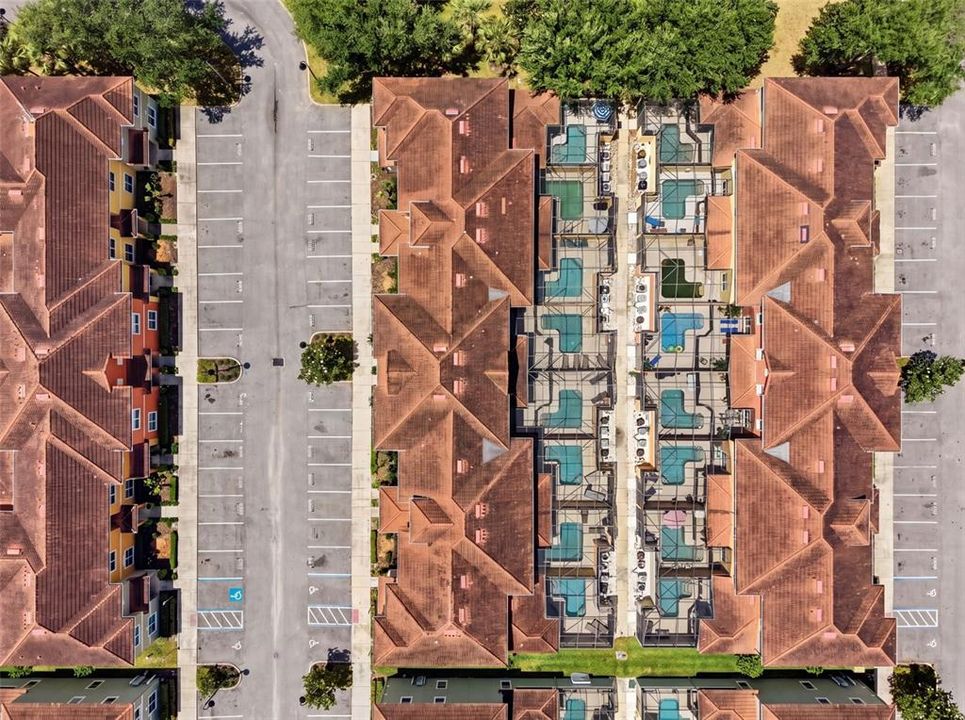 Под контрактом: $325,000 (4 спален, 3 ванн, 1902 Квадратных фут)