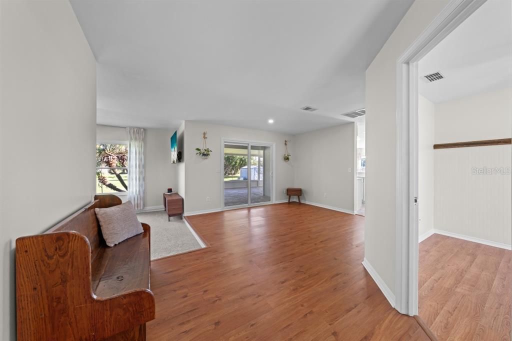 Activo con contrato: $459,000 (3 camas, 2 baños, 1794 Pies cuadrados)