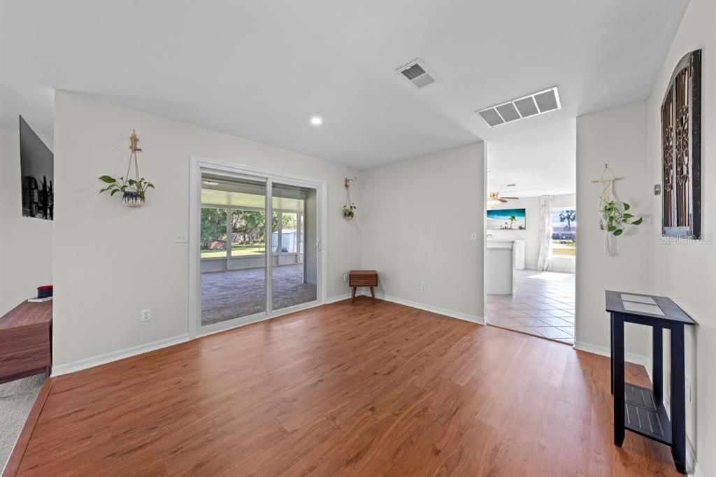 Activo con contrato: $459,000 (3 camas, 2 baños, 1794 Pies cuadrados)