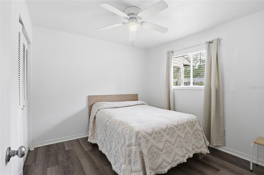 Active With Contract: $315,000 (3 beds, 2 baths, 1926 Square Feet)