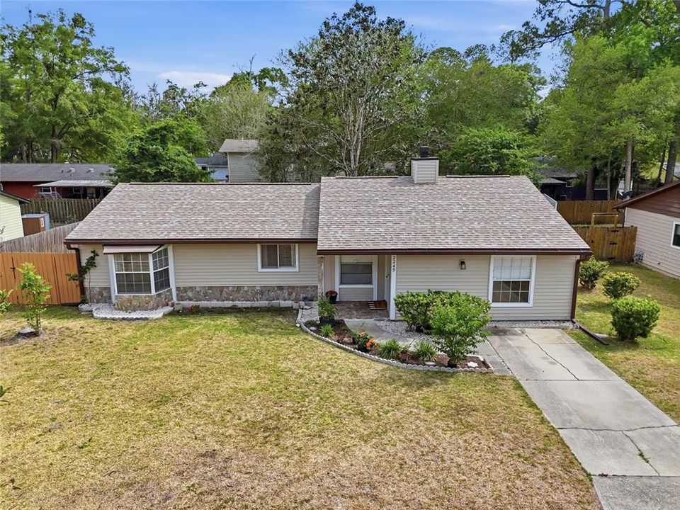 Active With Contract: $315,000 (3 beds, 2 baths, 1926 Square Feet)