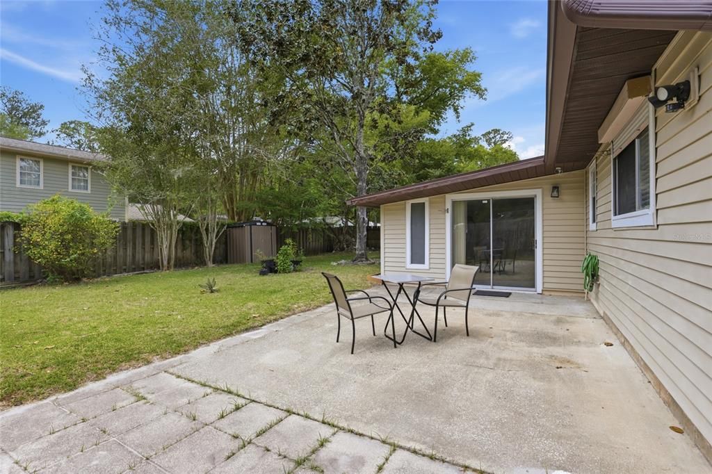 Active With Contract: $315,000 (3 beds, 2 baths, 1926 Square Feet)