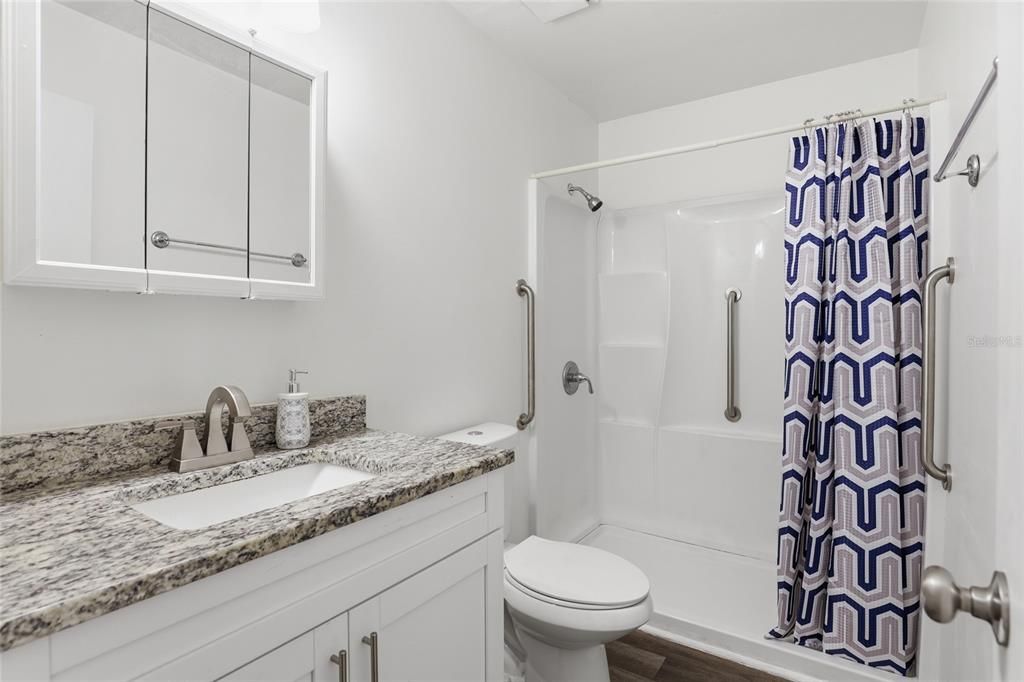 Active With Contract: $315,000 (3 beds, 2 baths, 1926 Square Feet)