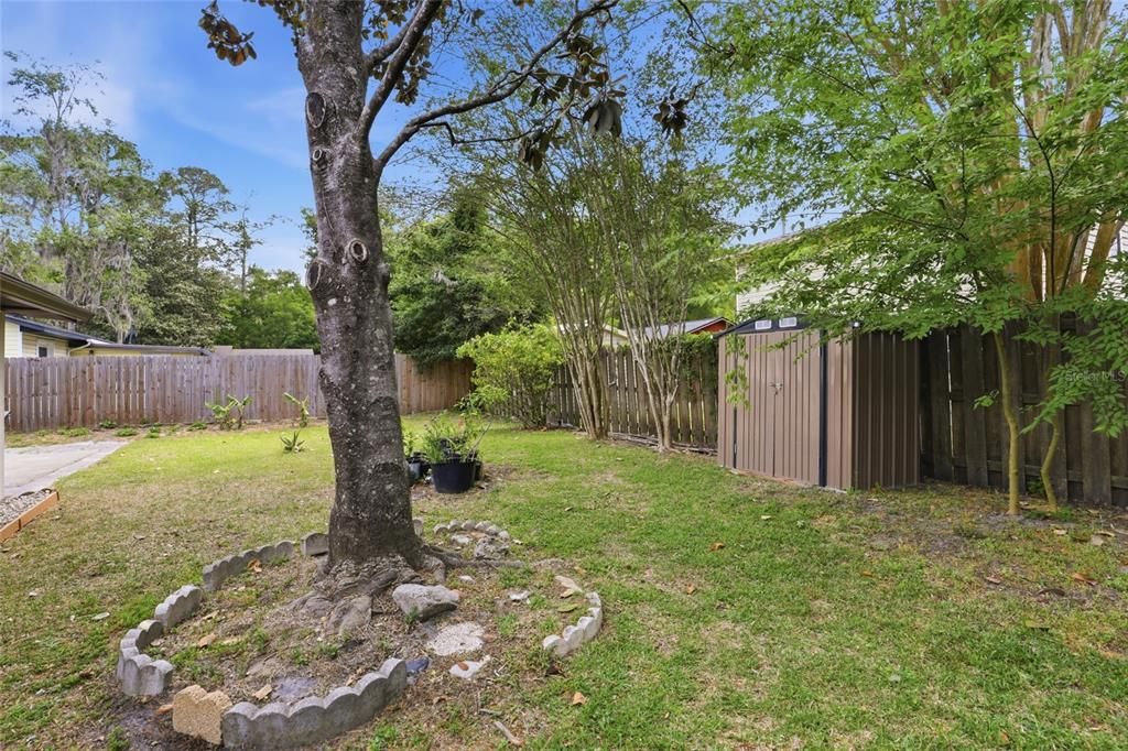Active With Contract: $315,000 (3 beds, 2 baths, 1926 Square Feet)