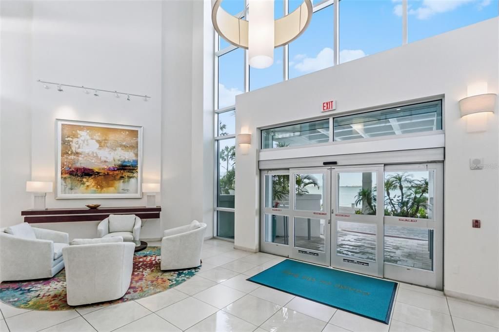 Active With Contract: $799,000 (2 beds, 2 baths, 1555 Square Feet)