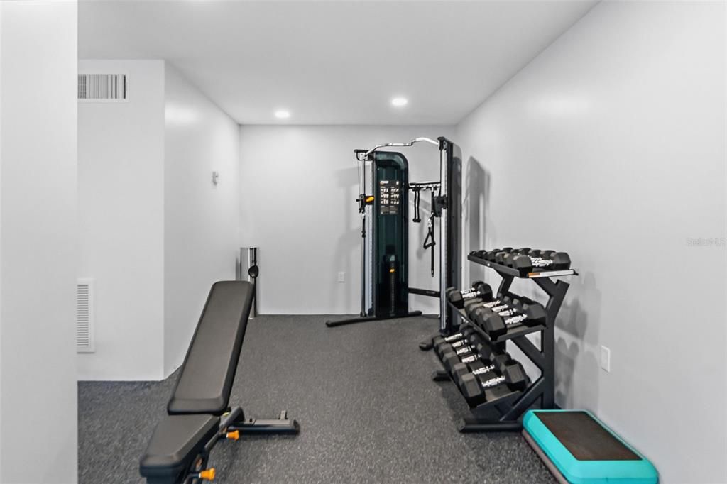 Active With Contract: $799,000 (2 beds, 2 baths, 1555 Square Feet)
