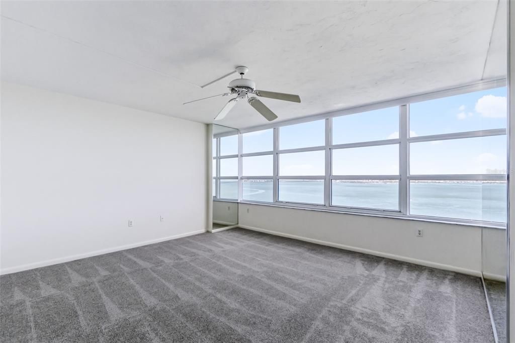 Active With Contract: $799,000 (2 beds, 2 baths, 1555 Square Feet)