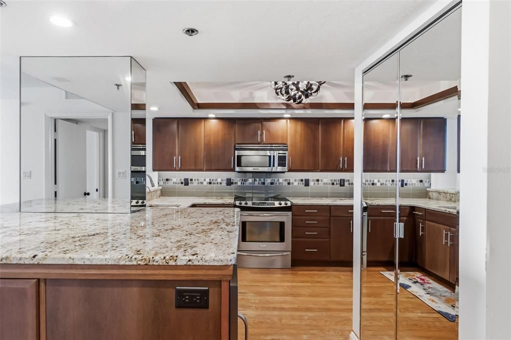 Active With Contract: $799,000 (2 beds, 2 baths, 1555 Square Feet)