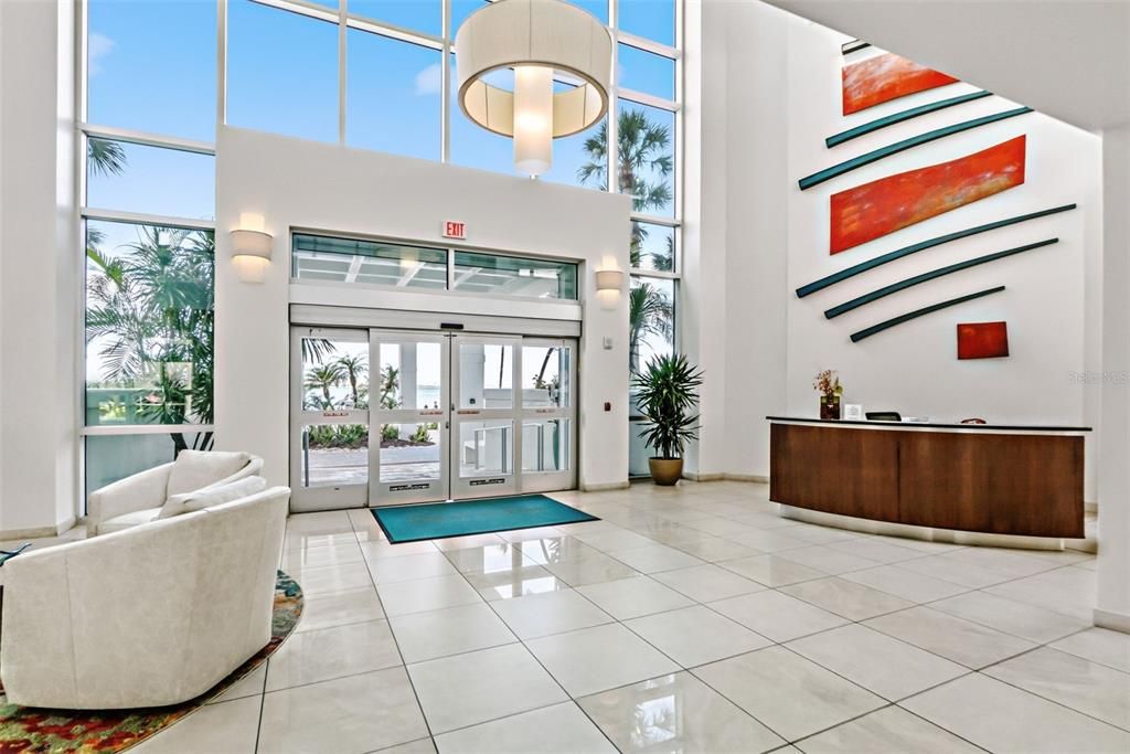 Active With Contract: $799,000 (2 beds, 2 baths, 1555 Square Feet)