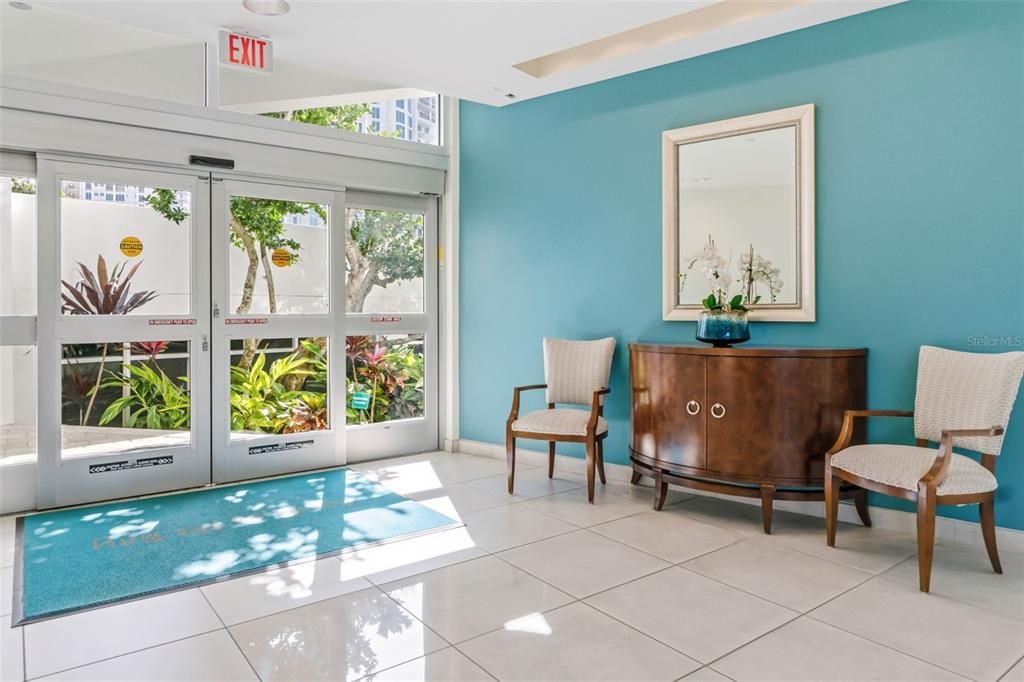 Active With Contract: $799,000 (2 beds, 2 baths, 1555 Square Feet)