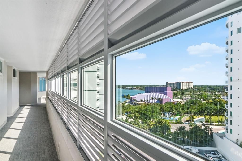 Active With Contract: $799,000 (2 beds, 2 baths, 1555 Square Feet)