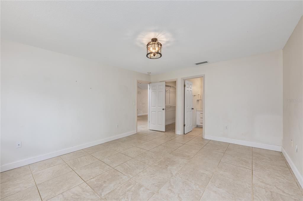 For Sale: $314,900 (3 beds, 2 baths, 1562 Square Feet)