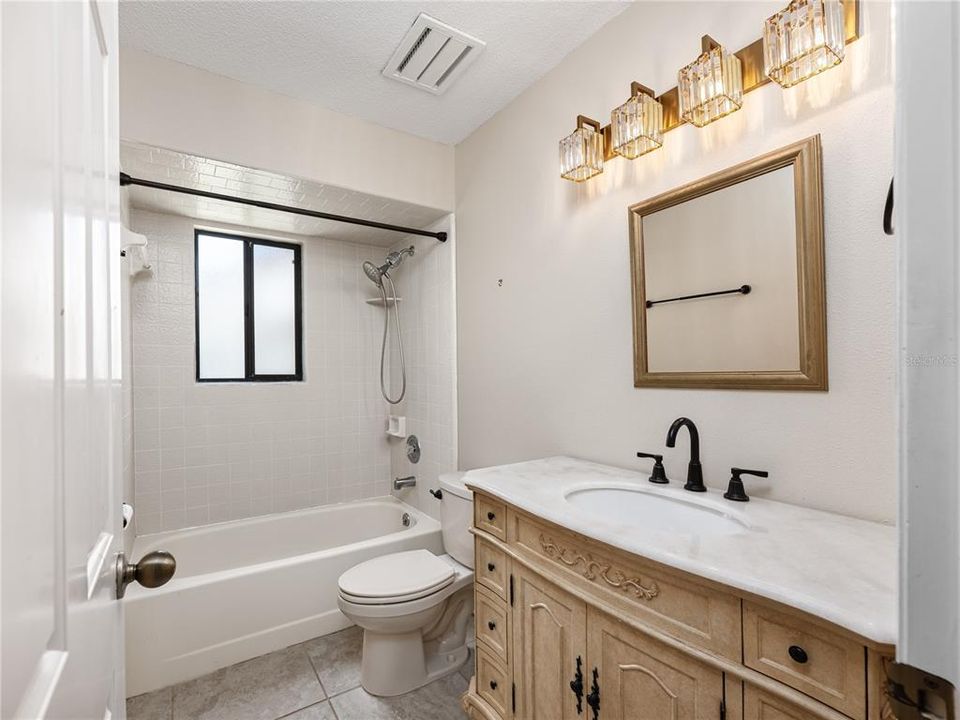 For Sale: $314,900 (3 beds, 2 baths, 1562 Square Feet)