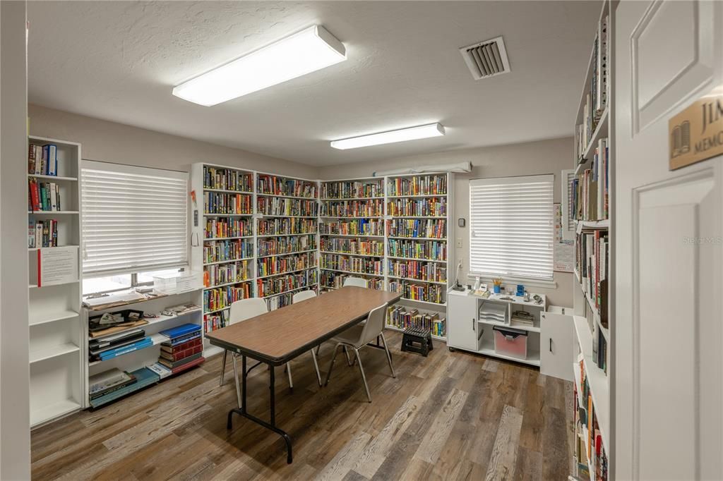 For Sale: $314,900 (3 beds, 2 baths, 1562 Square Feet)