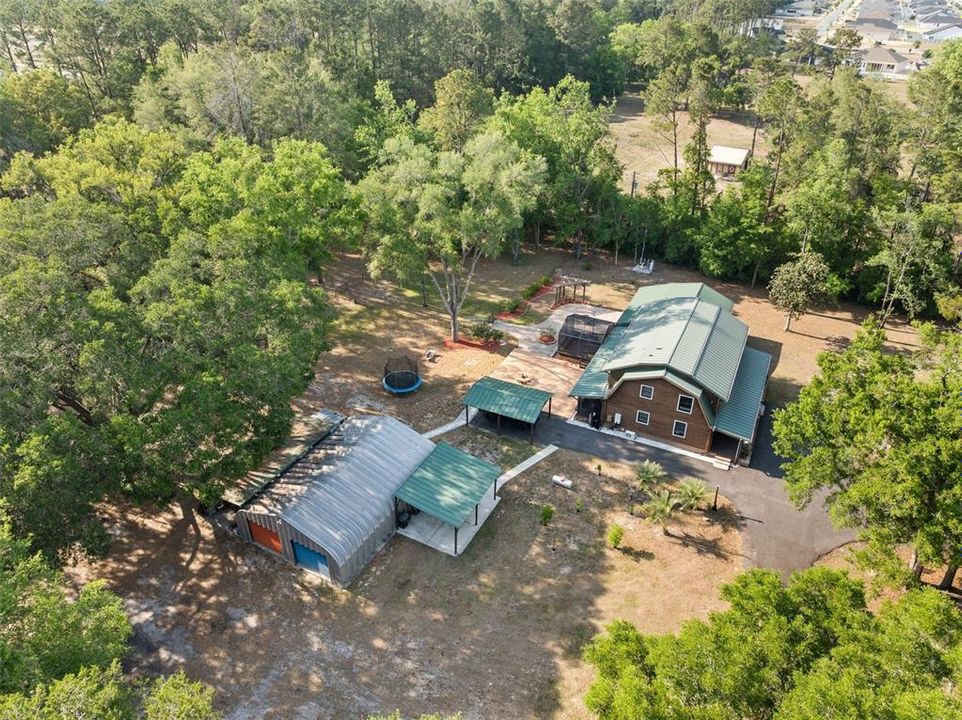 Activo con contrato: $775,000 (4 camas, 2 baños, 2735 Pies cuadrados)
