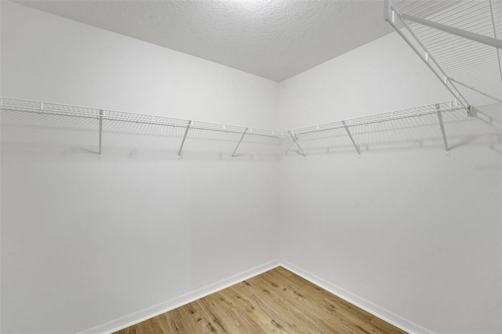En Venta: $299,999 (3 camas, 2 baños, 1483 Pies cuadrados)