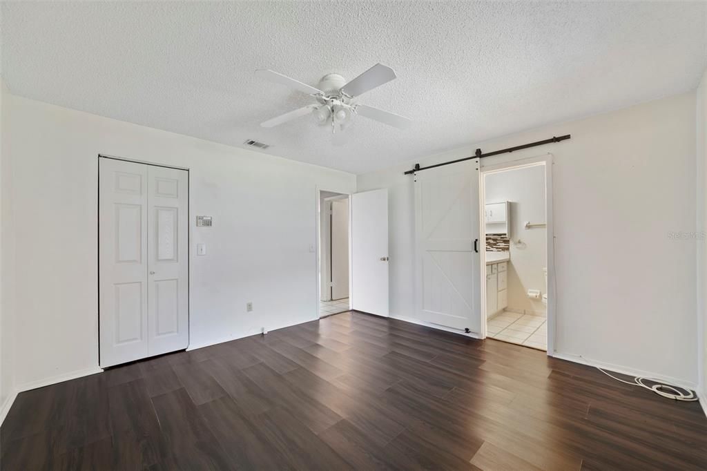 En Venta: $225,000 (2 camas, 2 baños, 960 Pies cuadrados)