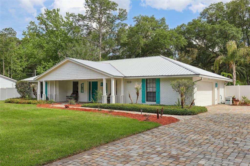 For Sale: $775,000 (3 beds, 3 baths, 1805 Square Feet)