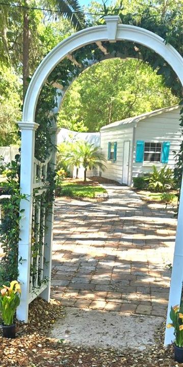 For Sale: $775,000 (3 beds, 3 baths, 1805 Square Feet)