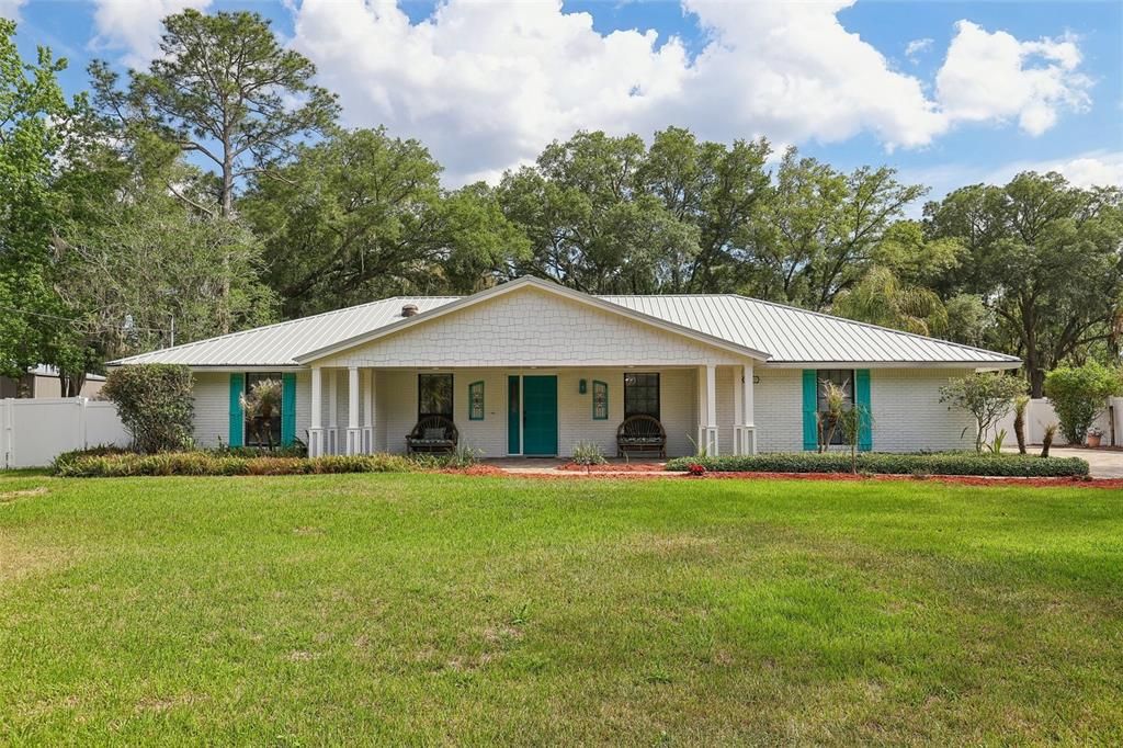 For Sale: $775,000 (3 beds, 3 baths, 1805 Square Feet)