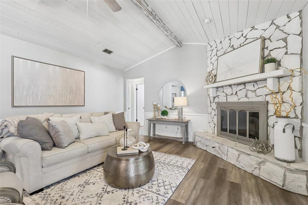 For Sale: $775,000 (3 beds, 3 baths, 1805 Square Feet)