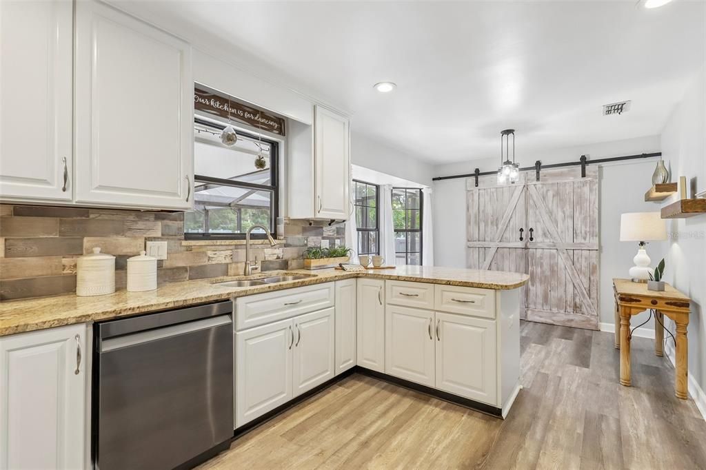 For Sale: $775,000 (3 beds, 3 baths, 1805 Square Feet)