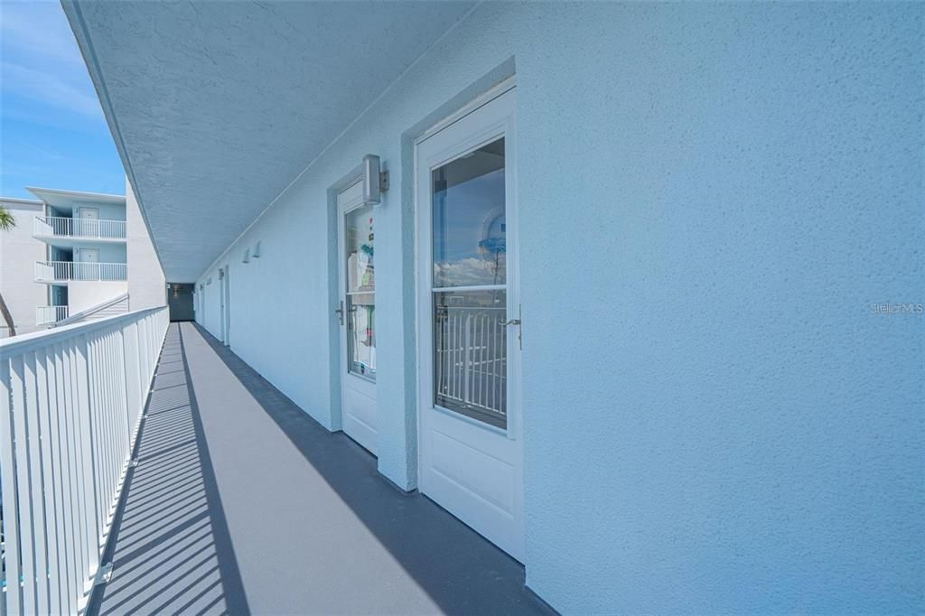 For Sale: $225,000 (1 beds, 1 baths, 448 Square Feet)