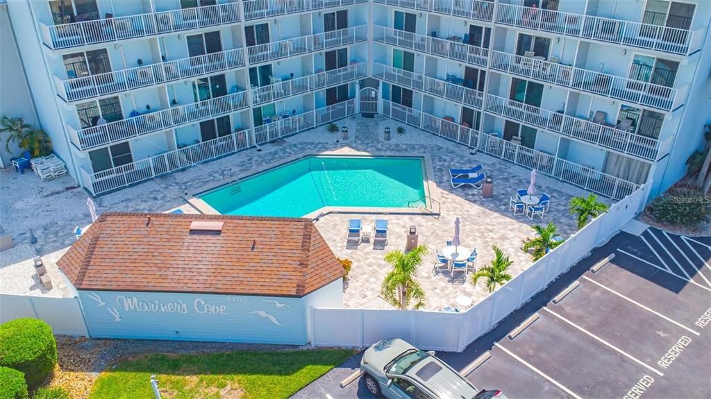 For Sale: $225,000 (1 beds, 1 baths, 448 Square Feet)