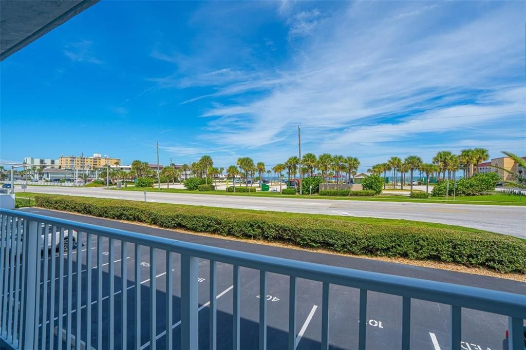 For Sale: $225,000 (1 beds, 1 baths, 448 Square Feet)