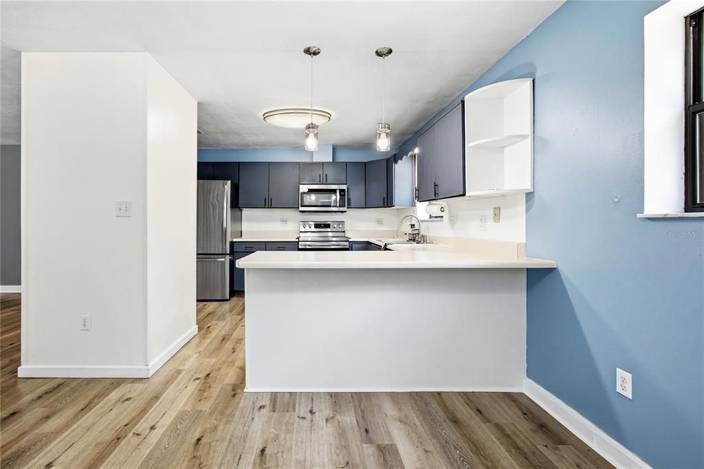 En Venta: $325,000 (3 camas, 2 baños, 1404 Pies cuadrados)