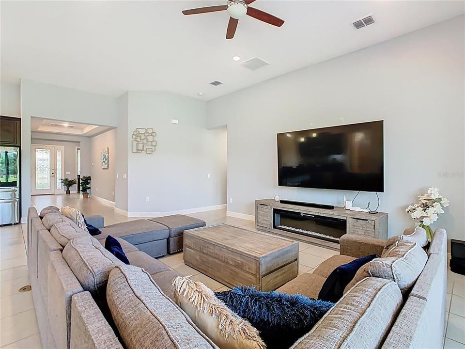 На продажу: $565,000 (4 спален, 3 ванн, 2840 Квадратных фут)