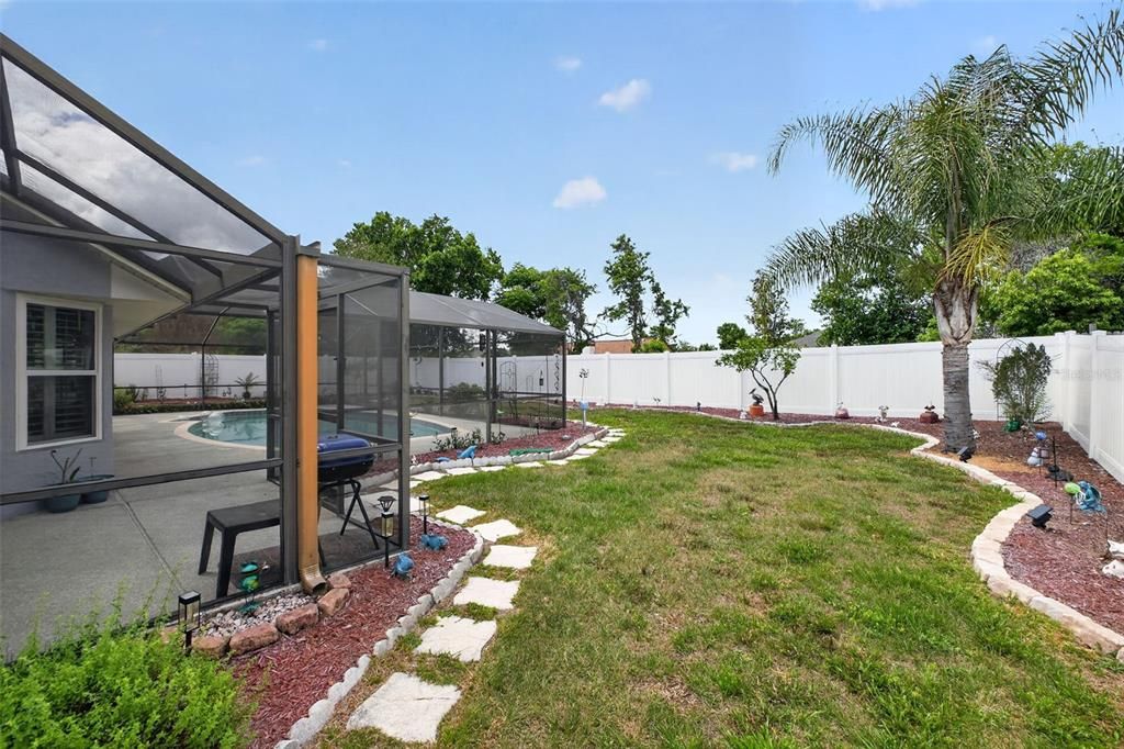 Activo con contrato: $365,000 (3 camas, 2 baños, 1791 Pies cuadrados)