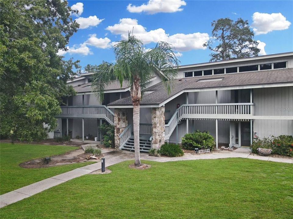 For Sale: $135,000 (2 beds, 2 baths, 1123 Square Feet)