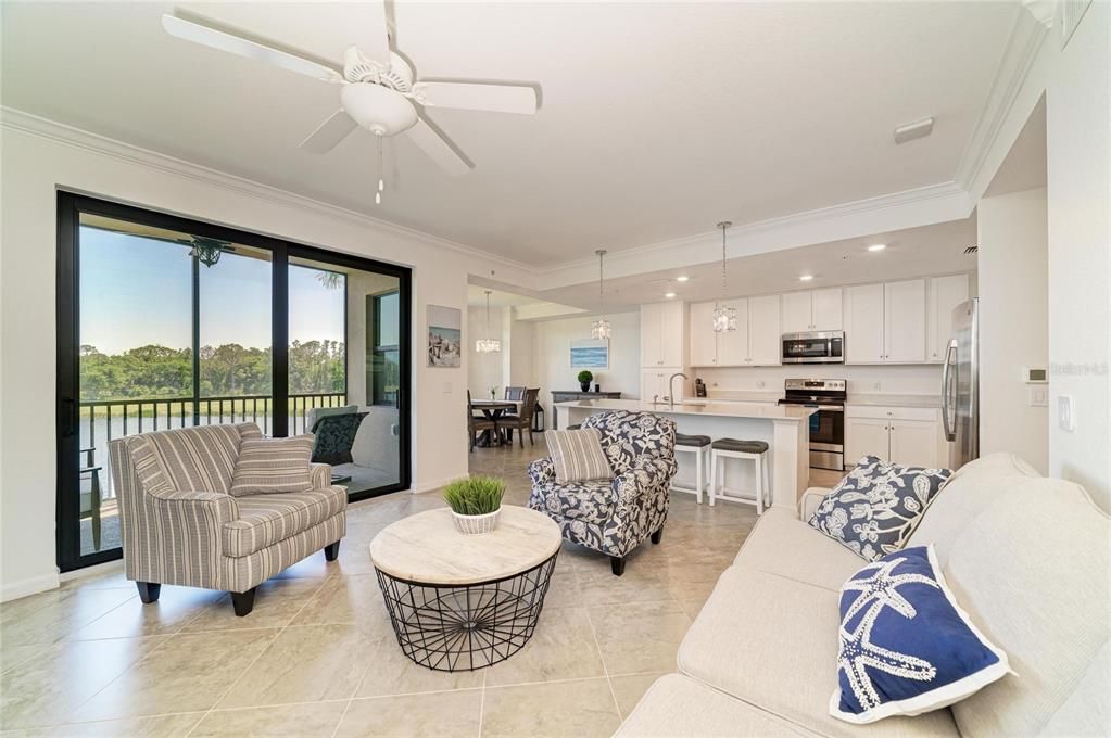 Activo con contrato: $295,000 (2 camas, 2 baños, 1142 Pies cuadrados)