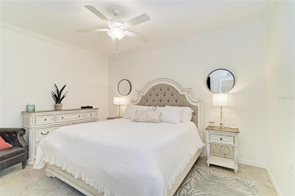 Activo con contrato: $295,000 (2 camas, 2 baños, 1142 Pies cuadrados)