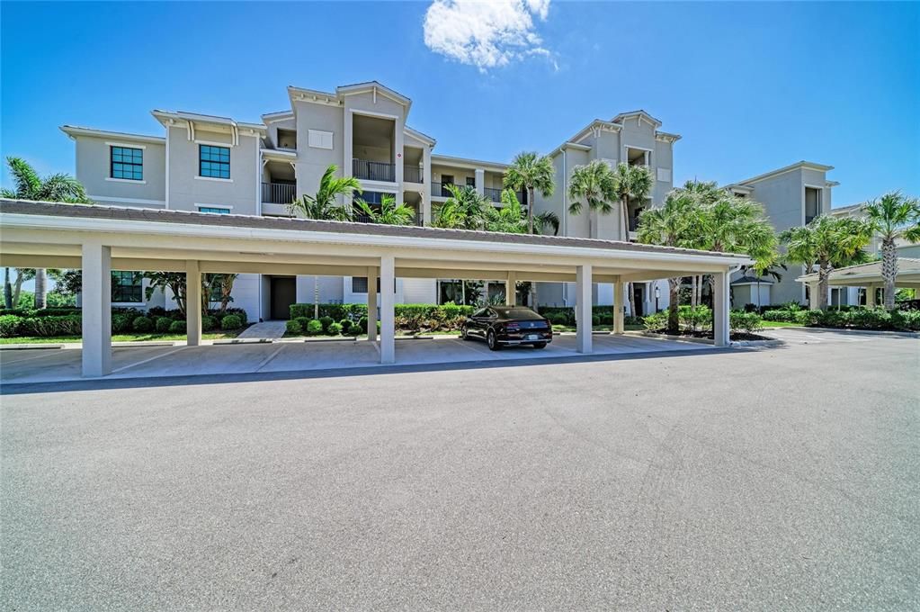 Activo con contrato: $295,000 (2 camas, 2 baños, 1142 Pies cuadrados)