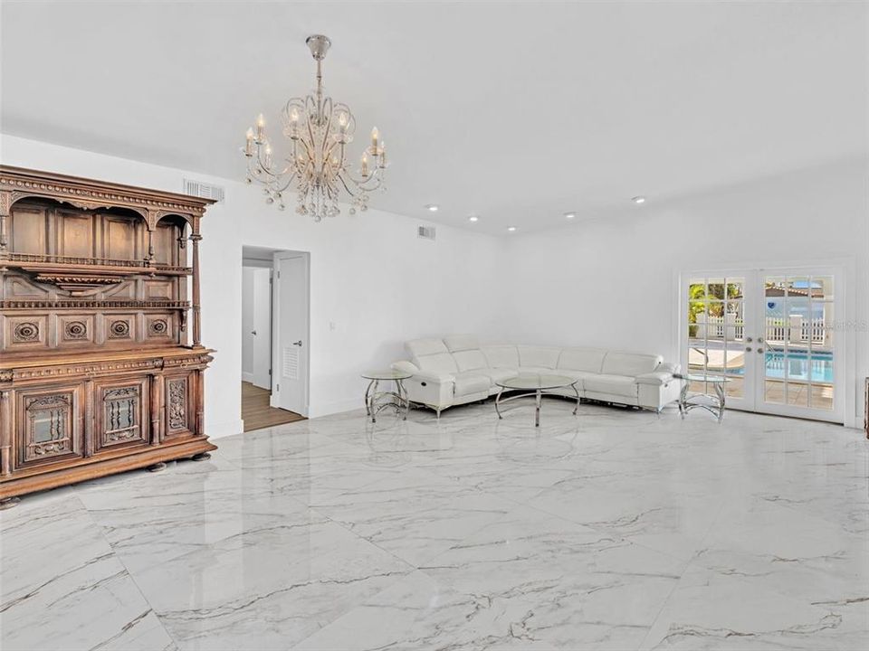 В аренду: $26,000 (5 спален, 5 ванн, 3908 Квадратных фут)