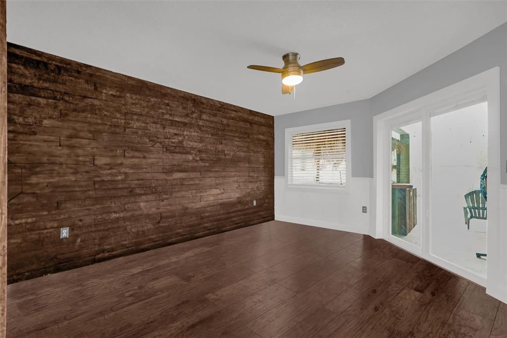 For Sale: $500,000 (4 beds, 2 baths, 1506 Square Feet)