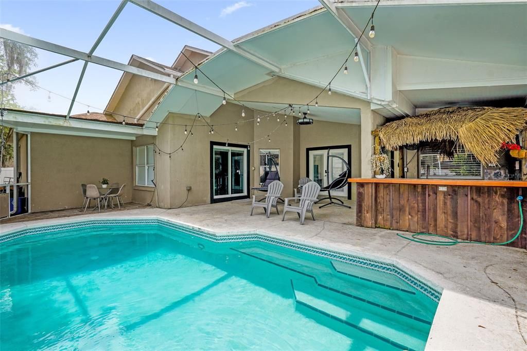 For Sale: $500,000 (4 beds, 2 baths, 1506 Square Feet)