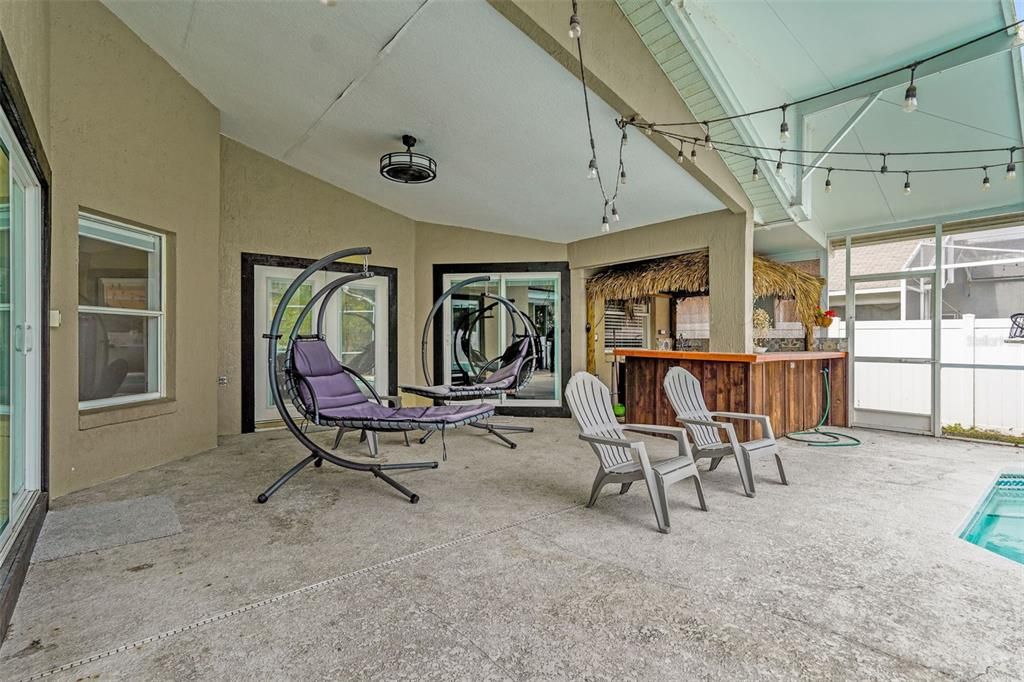 For Sale: $500,000 (4 beds, 2 baths, 1506 Square Feet)