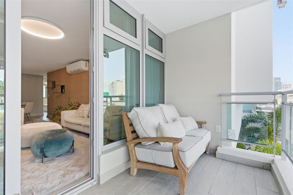 For Sale: $650,000 (3 beds, 2 baths, 1347 Square Feet)