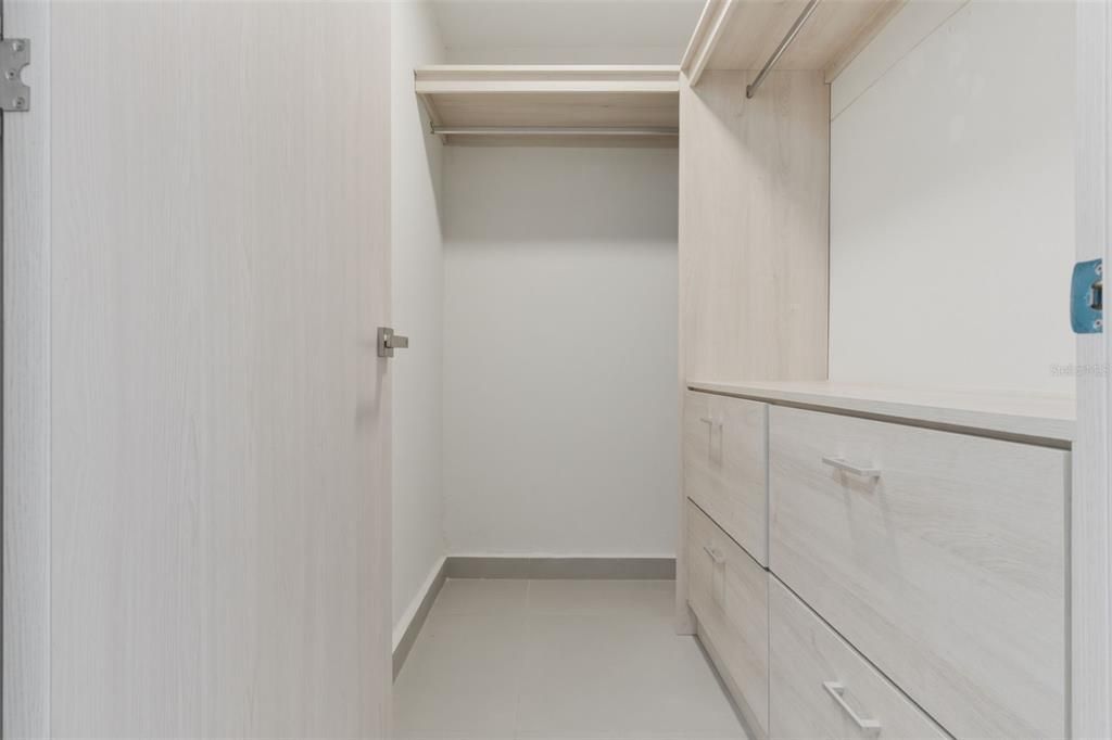 For Sale: $650,000 (3 beds, 2 baths, 1347 Square Feet)