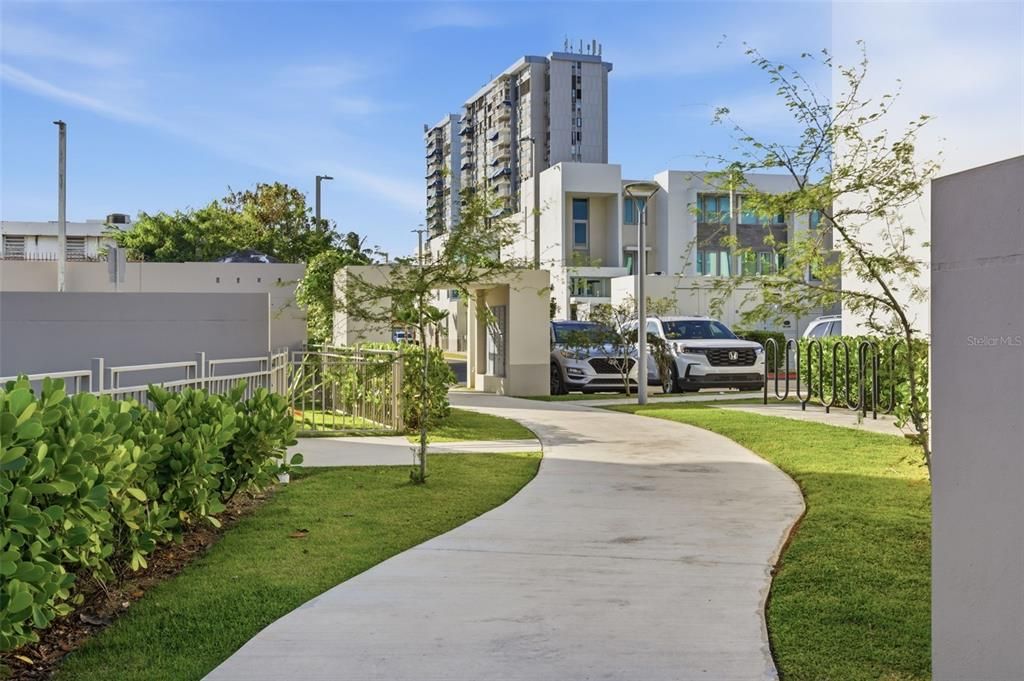 For Sale: $650,000 (3 beds, 2 baths, 1347 Square Feet)
